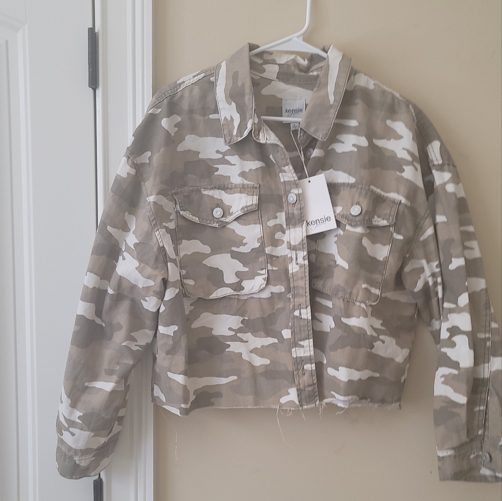 NWT Kensie Jeans Light Camo Green Beige  Tan Oversize Raw Hem Denim Jacket Coat